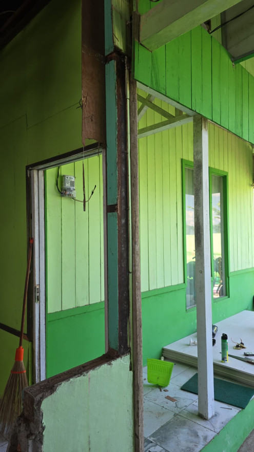 Perbaikan Kantor Desa Pasir Belengkong